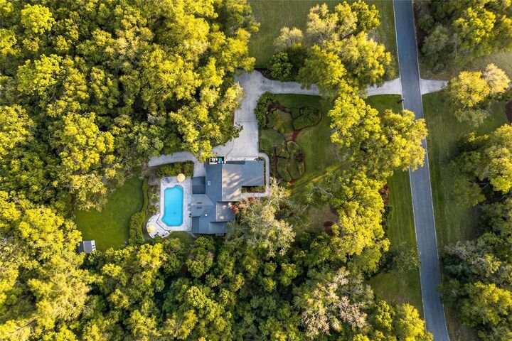 Property Photo: 55 Oak Hollow Drive FL 32712