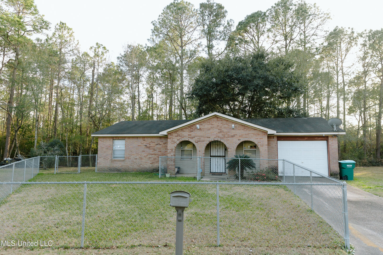 Property Photo:  1405 Kingfisher Drive  MS 39553 