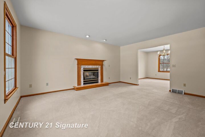 Property Photo:  102 Slatestone Drive  MI 48603 