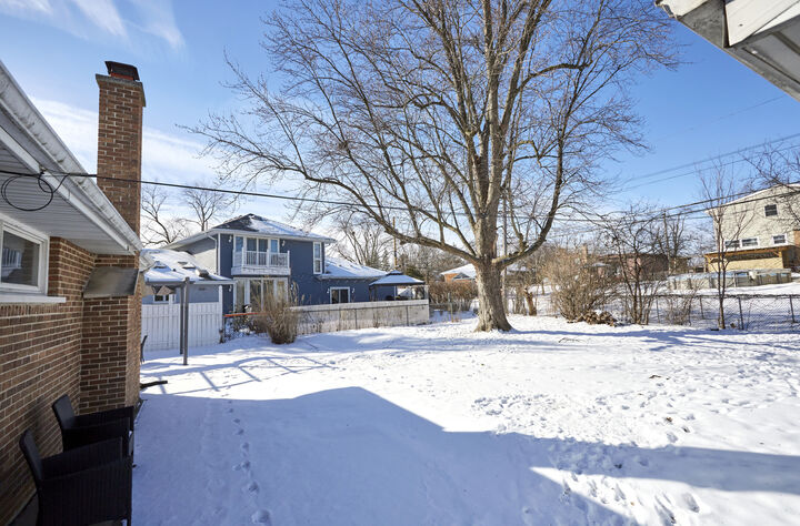 Property Photo:  3N264 N Howard Avenue  IL 60126 