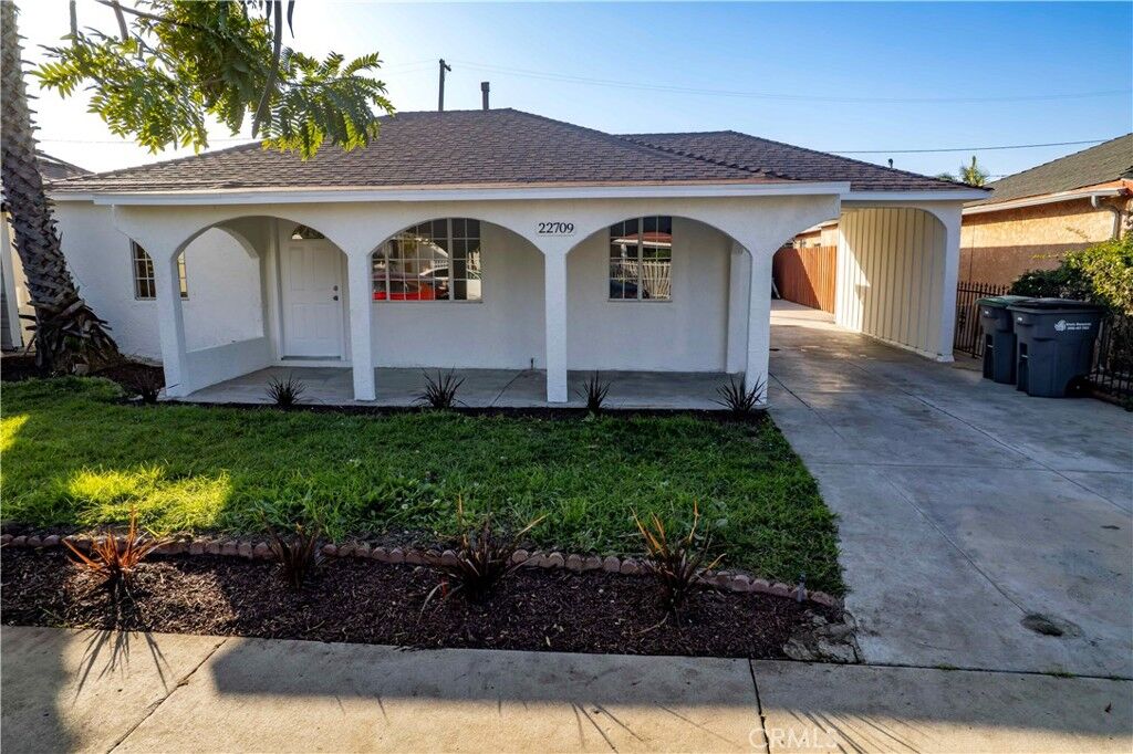 Property Photo:  22709 Ravenna  CA 90745 