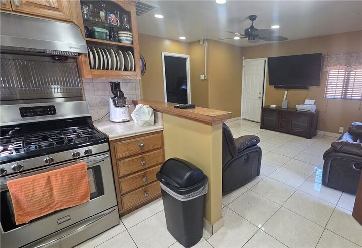 Property Photo:  20709 Alburtis  CA 90715 