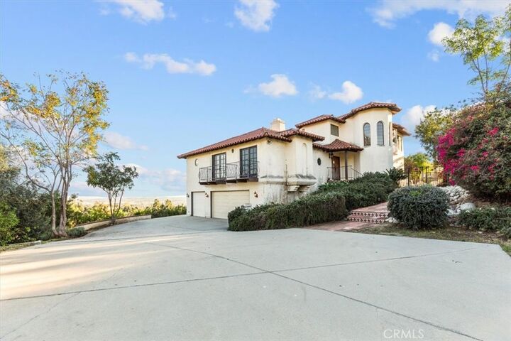 Property Photo: 1500 Kashlan Road CA 90631