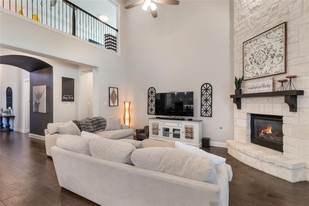 Property Photo: 1701 Conifer Court TX 76226