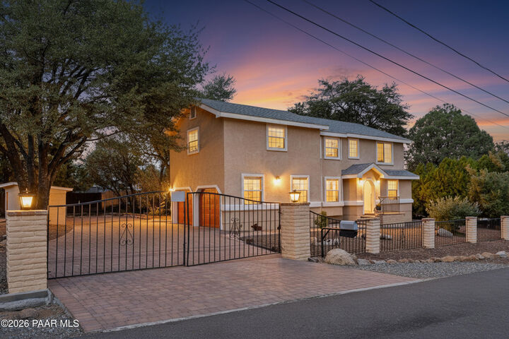 Property Photo:  1220 Linda Vista Lane  AZ 86305 