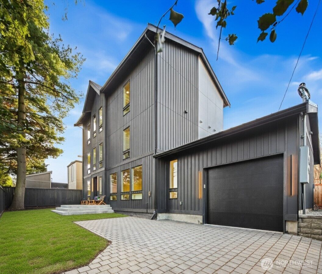 Property Photo:  7358  33rd Avenue NE  WA 98115 