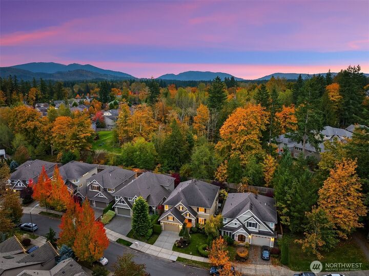 Property Photo:  27135 SE 13th Street  WA 98075 