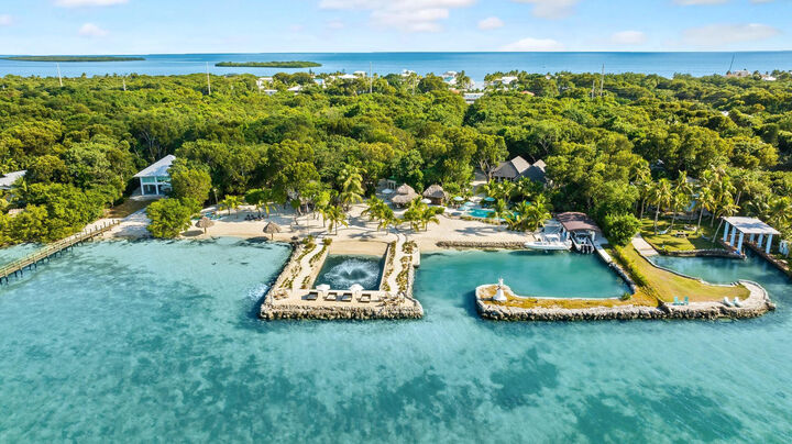 Property Photo: 95410 Overseas Highway FL 33037