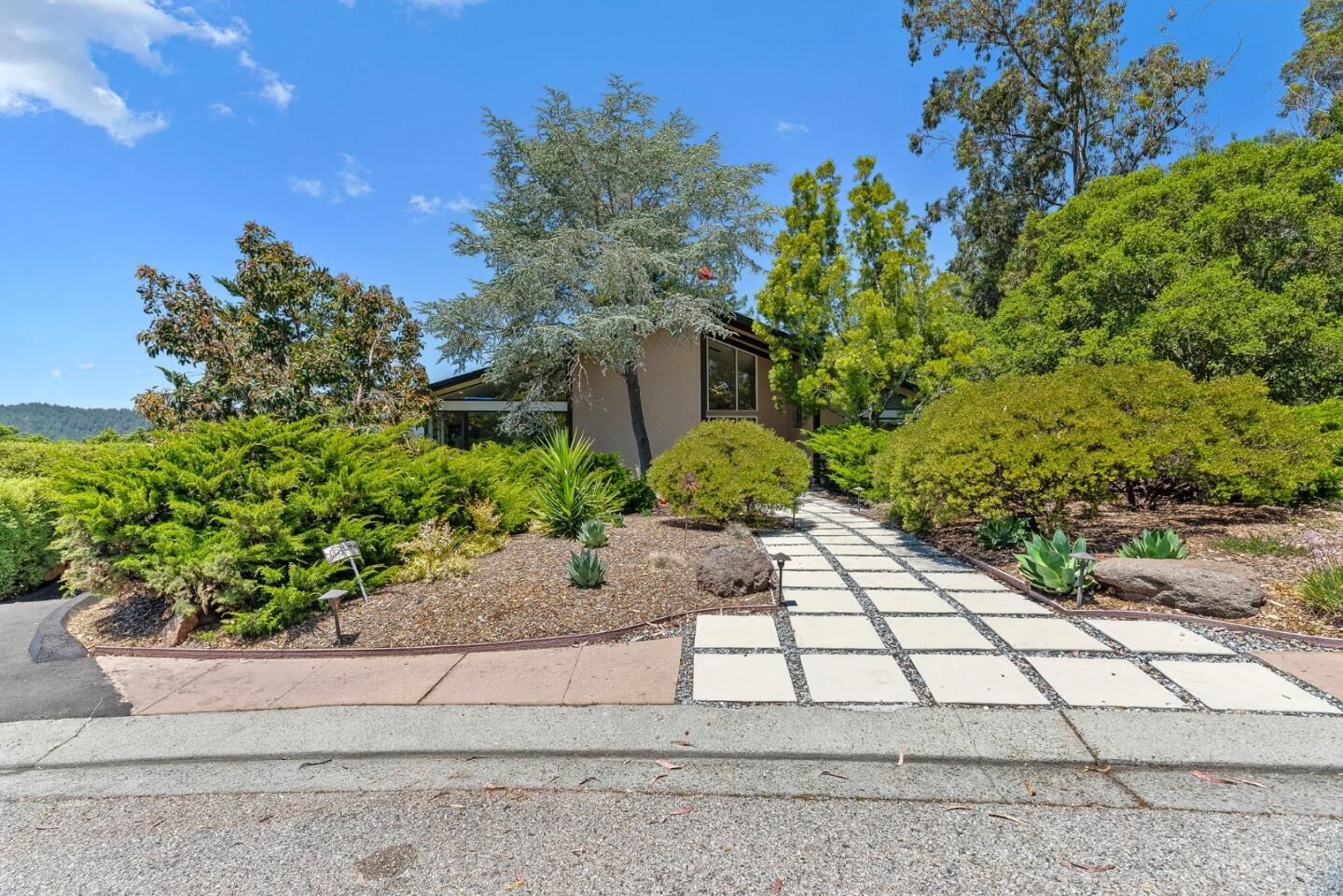 Property Photo:  21 Kite Hill Road  CA 95060 