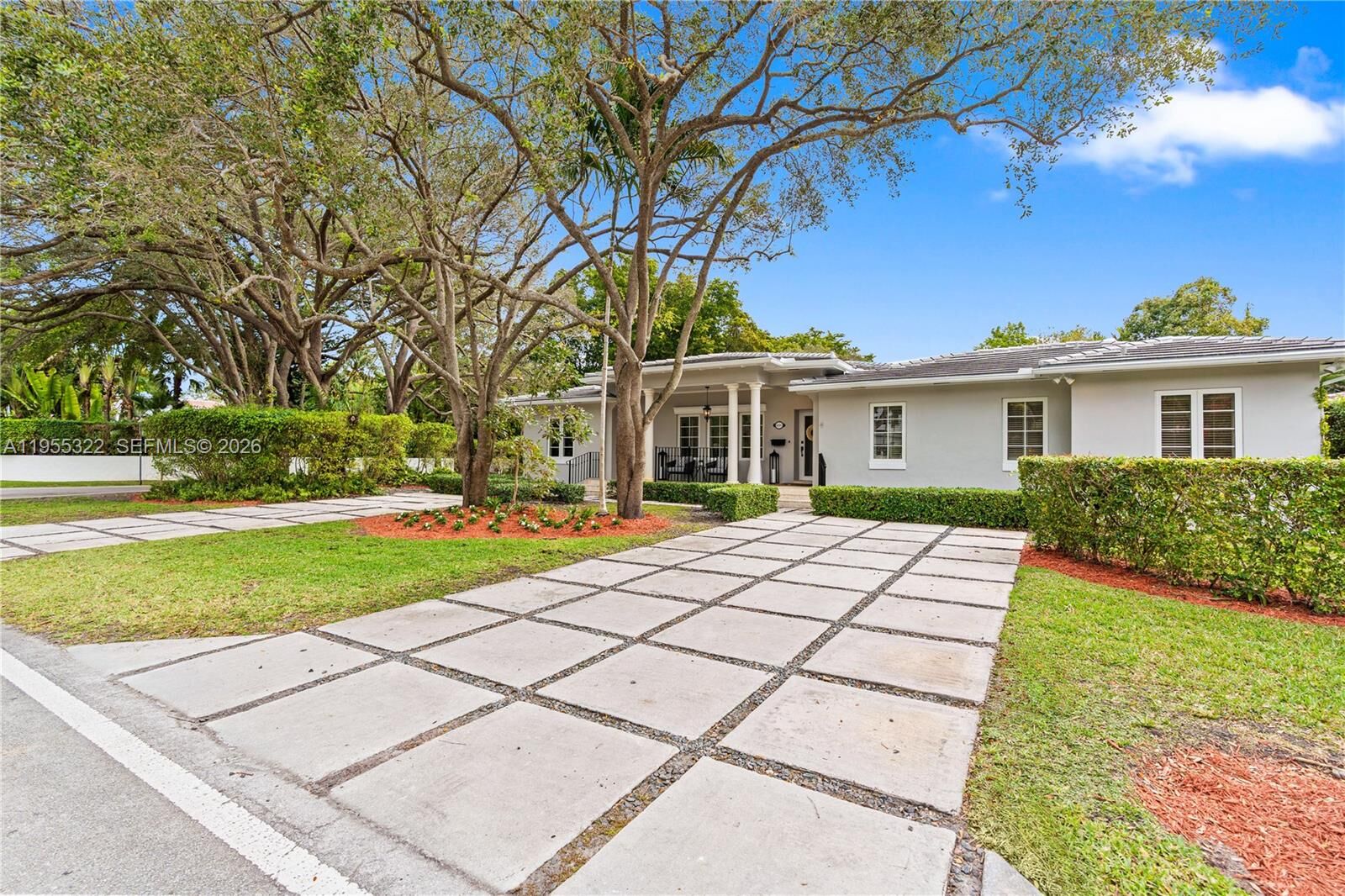 Property Photo:  4705 Alhambra Cir  FL 33146 
