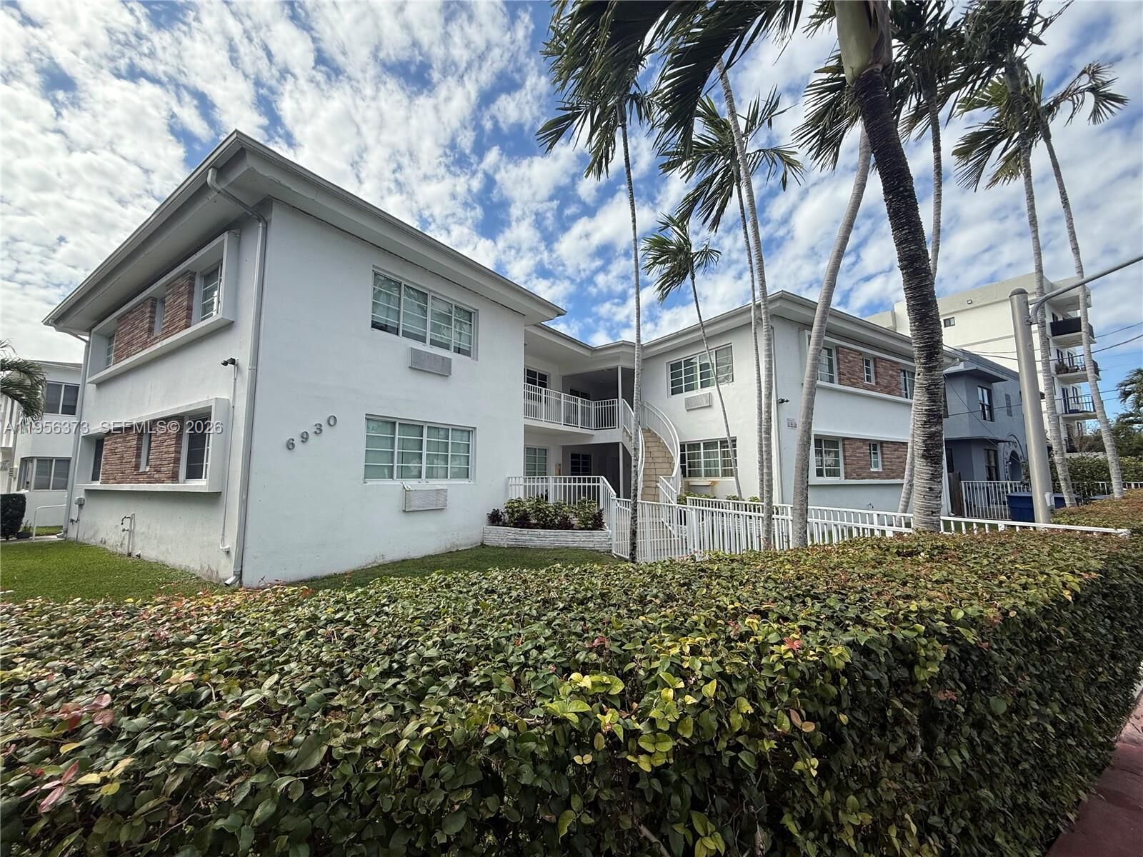 Property Photo: 6930 Rue Vendome 3 FL 33141