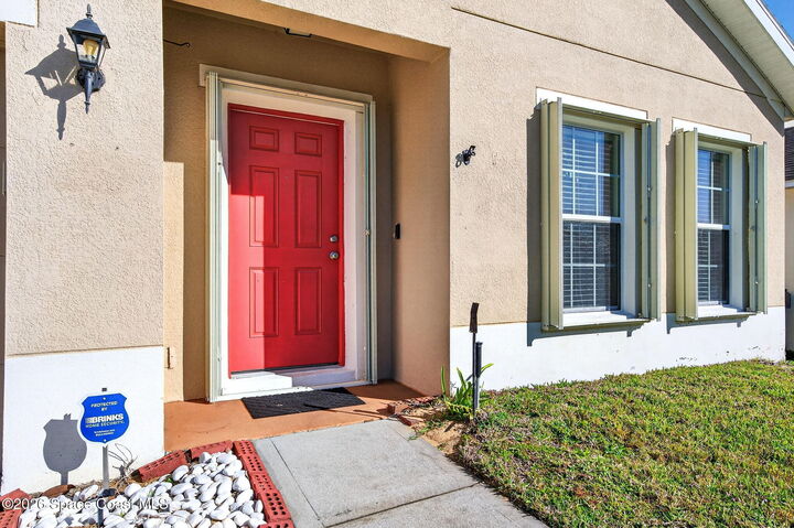 Property Photo:  482 Hollow Glen Drive  FL 32780 