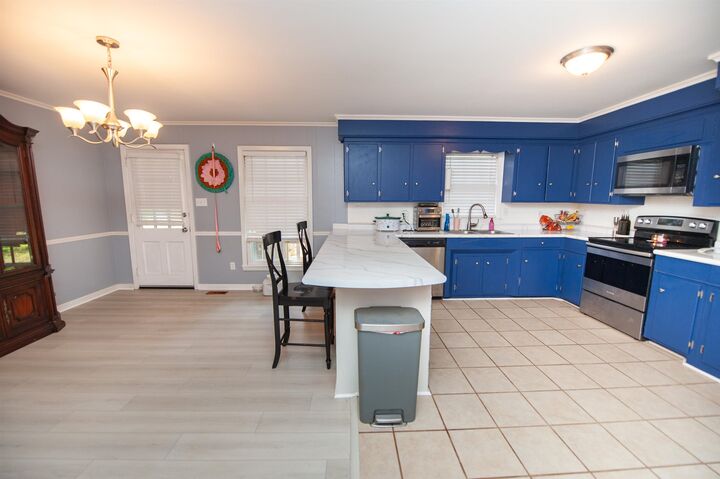 Property Photo:  109 Russell Street  SC 29307 