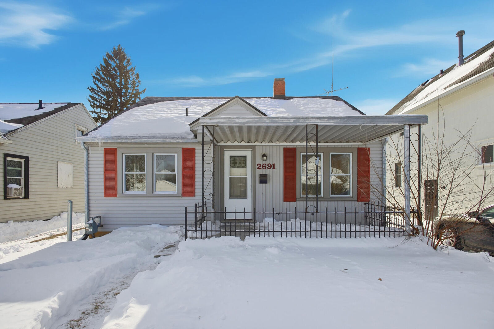 Property Photo:  2691 Tecumseh Avenue  OH 45503 