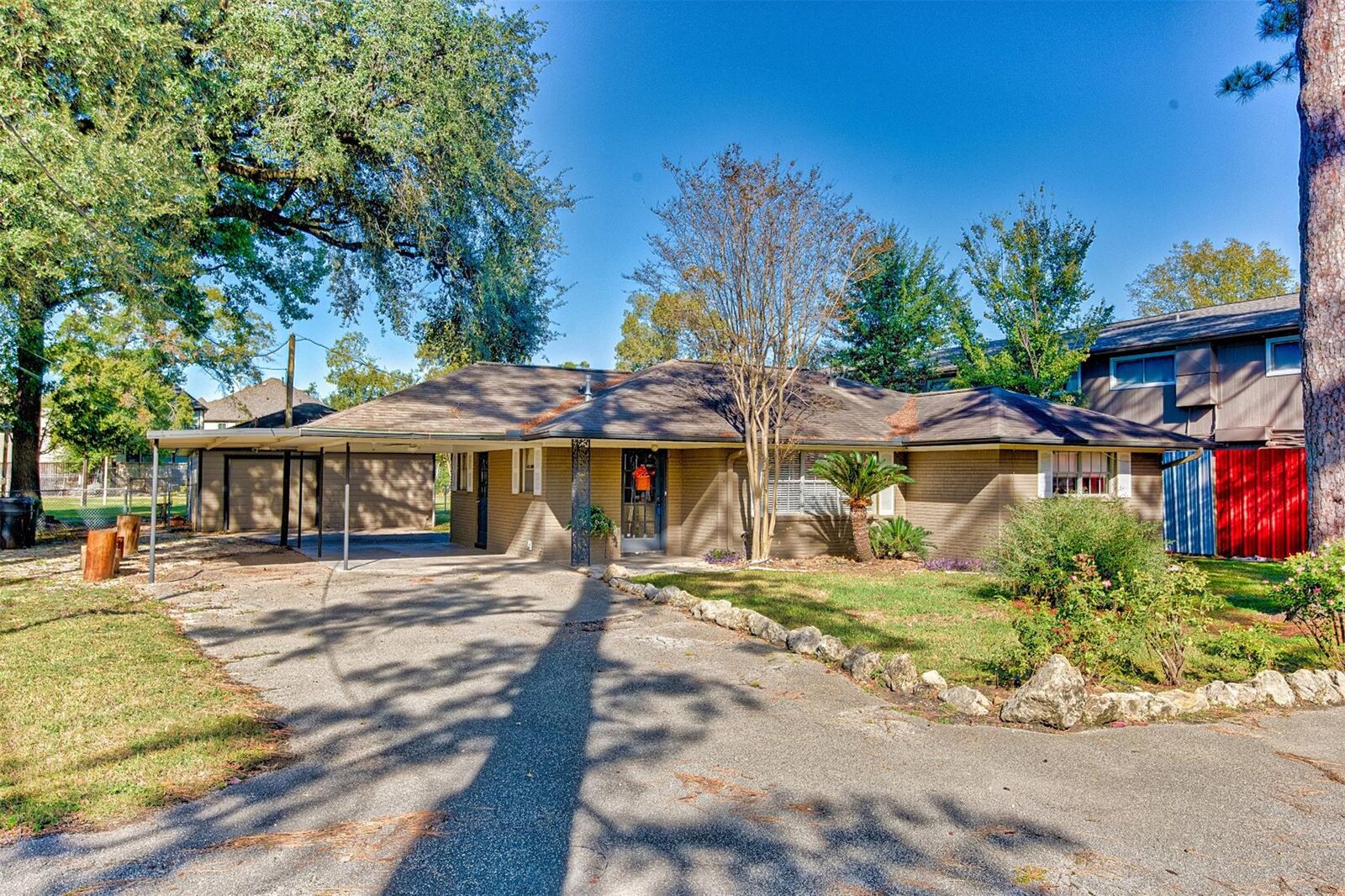 Property Photo:  918 Lehman Street  TX 77018 