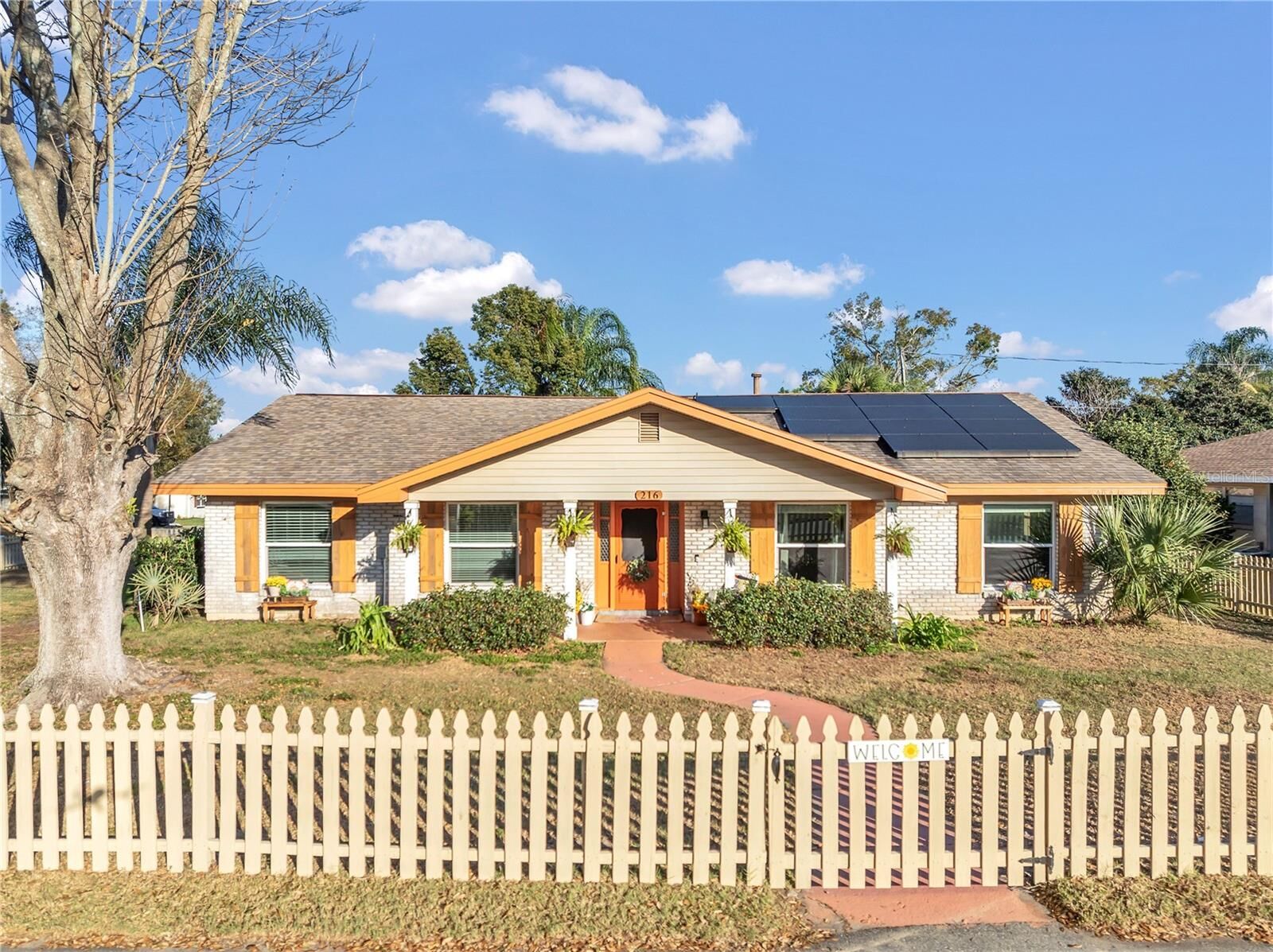 Property Photo:  216 Shelley Drive  FL 33884 