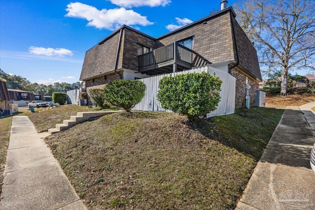 Property Photo:  2301 W Michigan Ave 9  FL 32526 