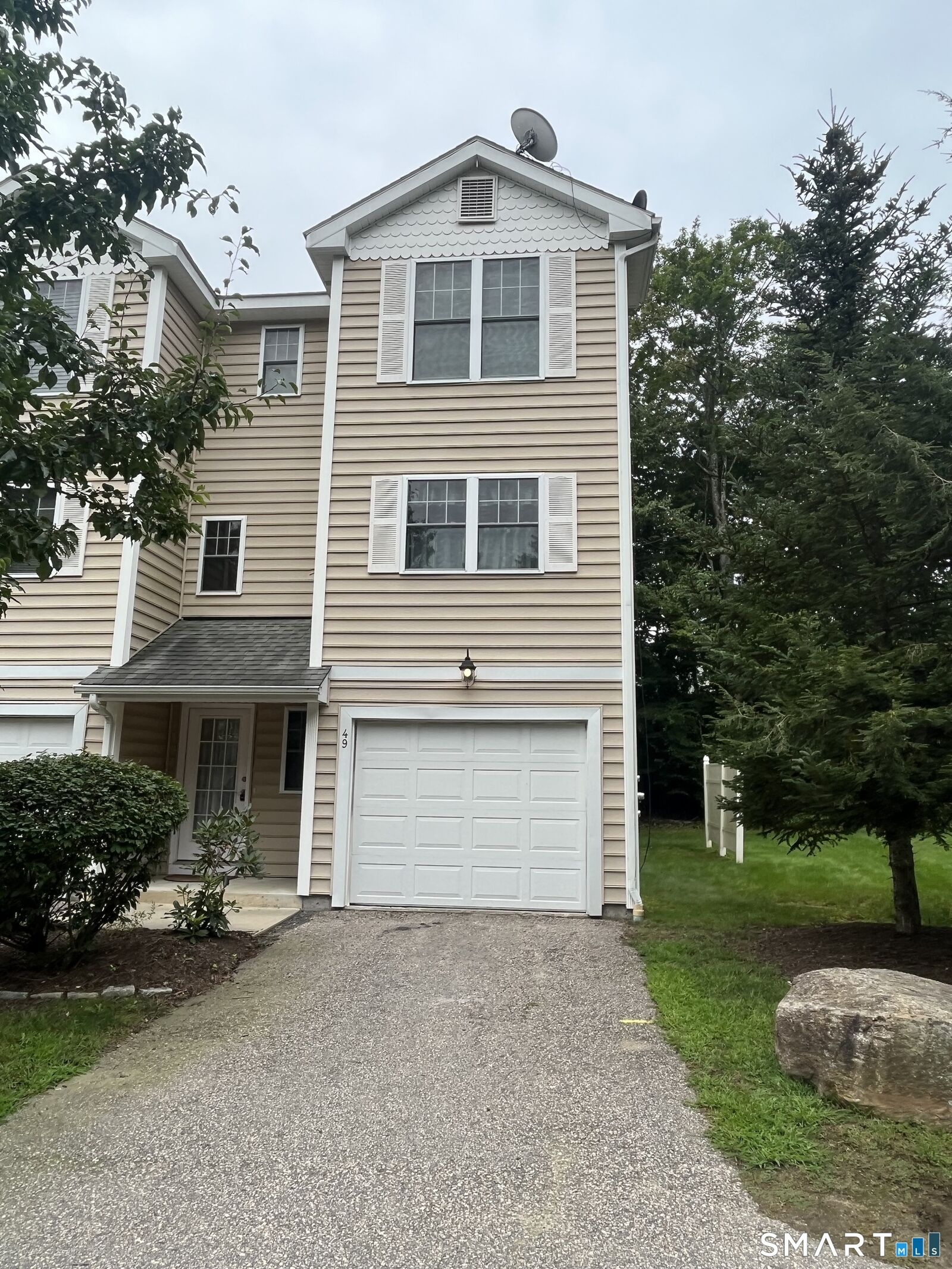 Property Photo:  49 Forestview Drive 49  CT 06360 
