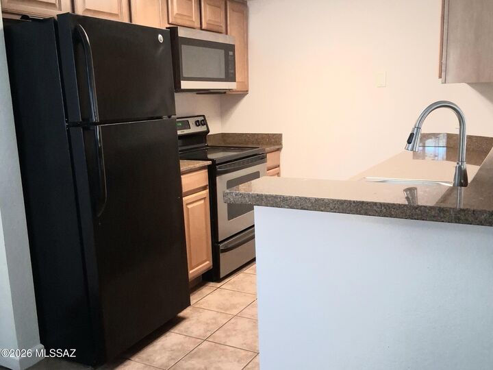 Property Photo:  101 S Players Club Drive Apt 4104  AZ 85745 