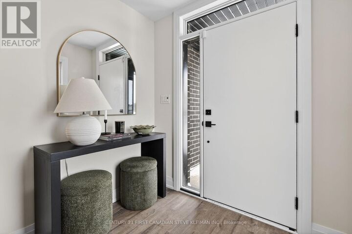 Property Photo:  2830 Tokala Trail 103  ON N6G 5B4 