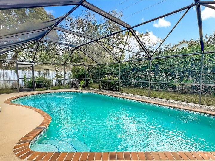 Property Photo: 9966 Kendal Drive FL 32817