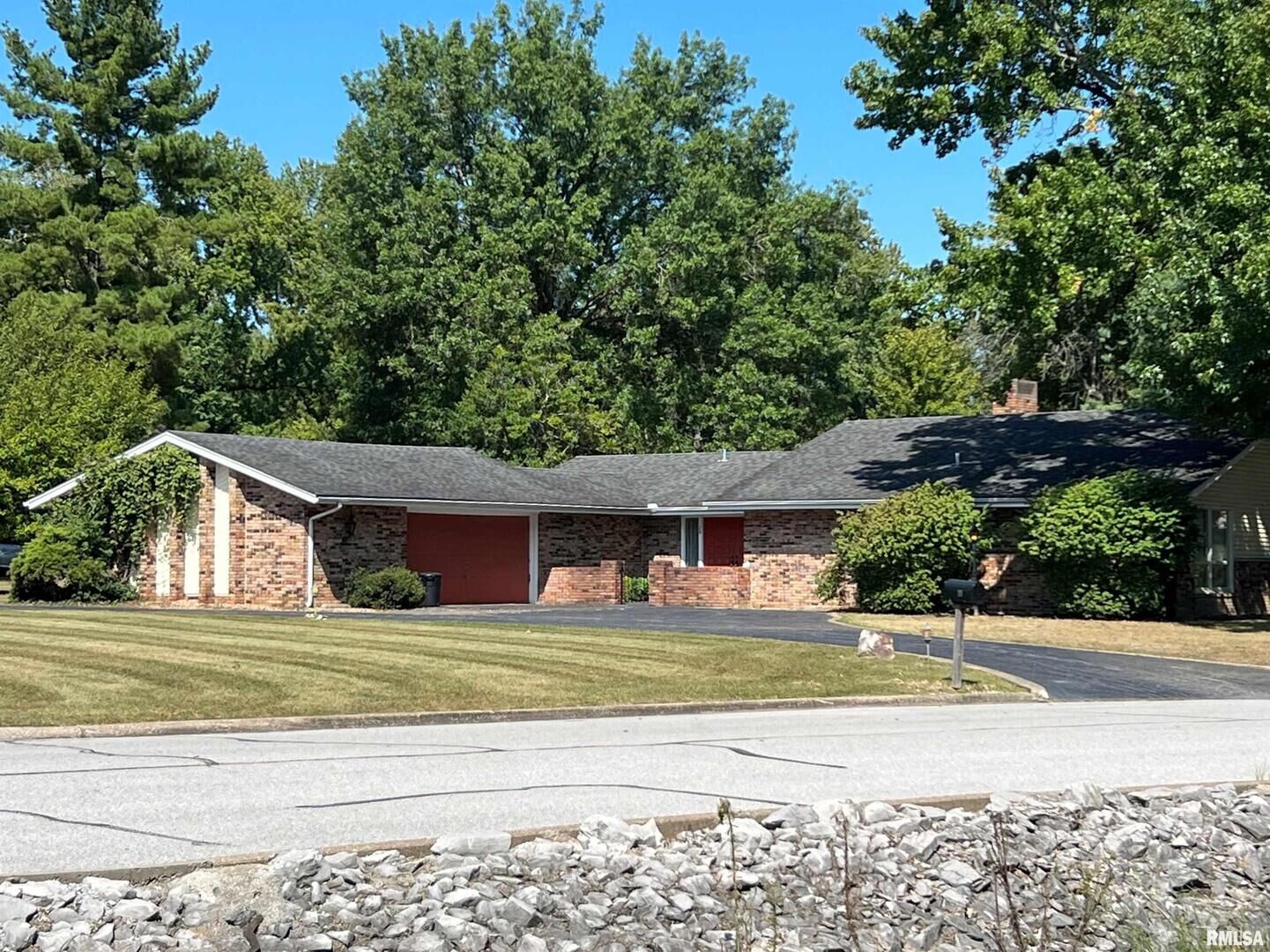 Property Photo: 29 Pinewood Drive IL 62901