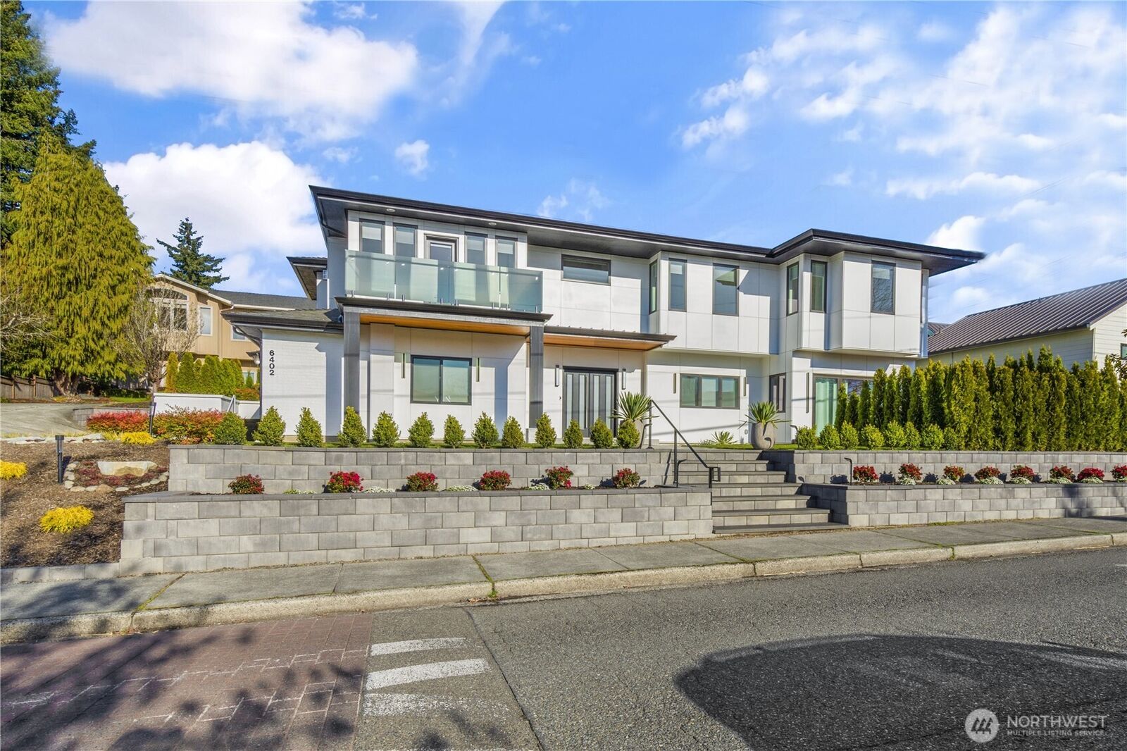 Property Photo:  6402  106th Avenue NE  WA 98033 