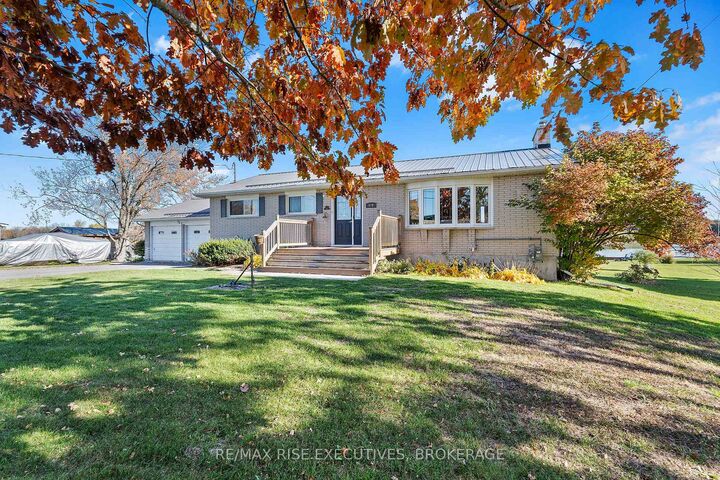 Property Photo:  470 Dundas Street W  ON K7R 2C1 