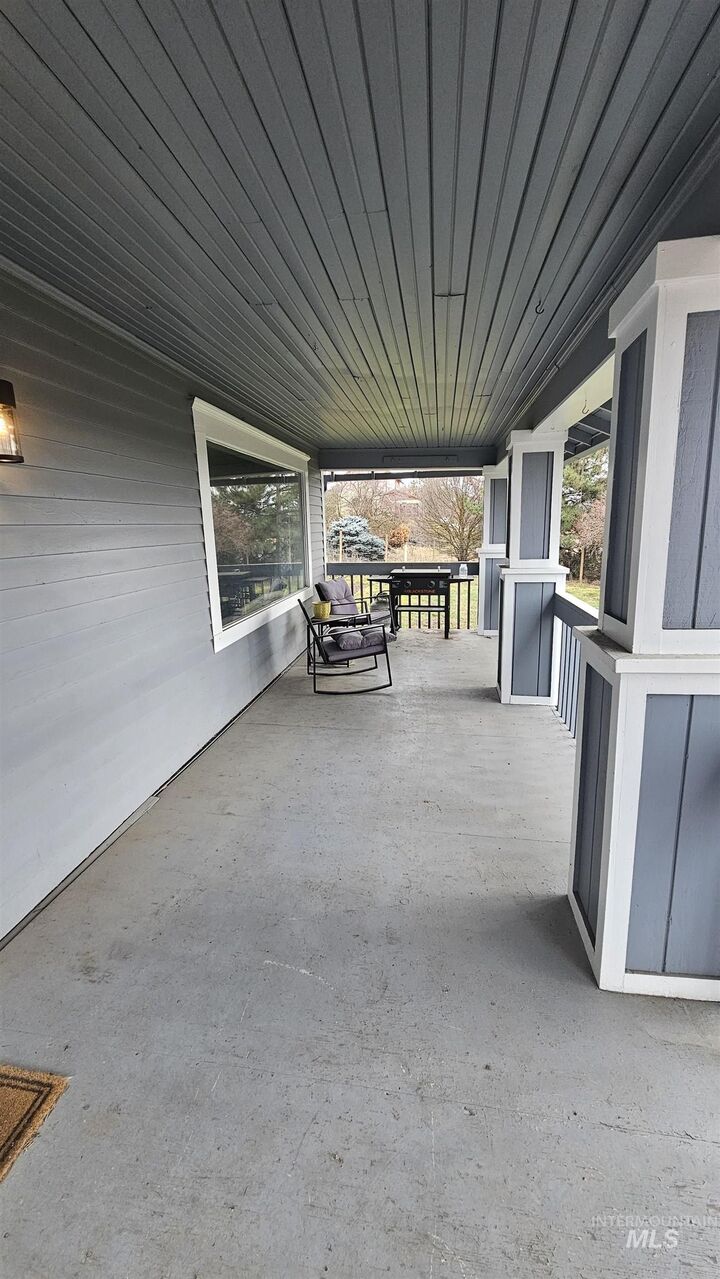 Property Photo:  1600 Highway 6  ID 83855 