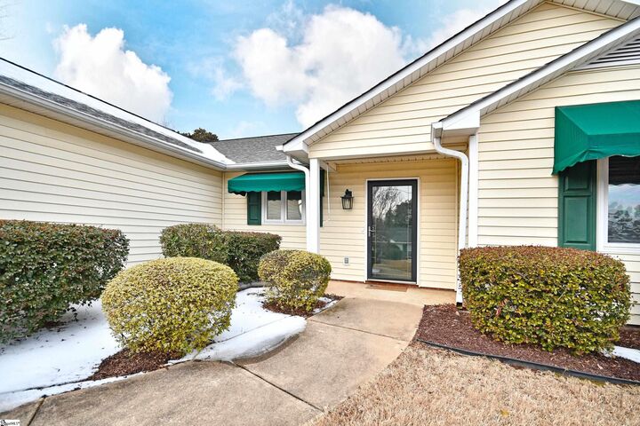 Property Photo:  2 Stone Meadow Road  SC 29615 