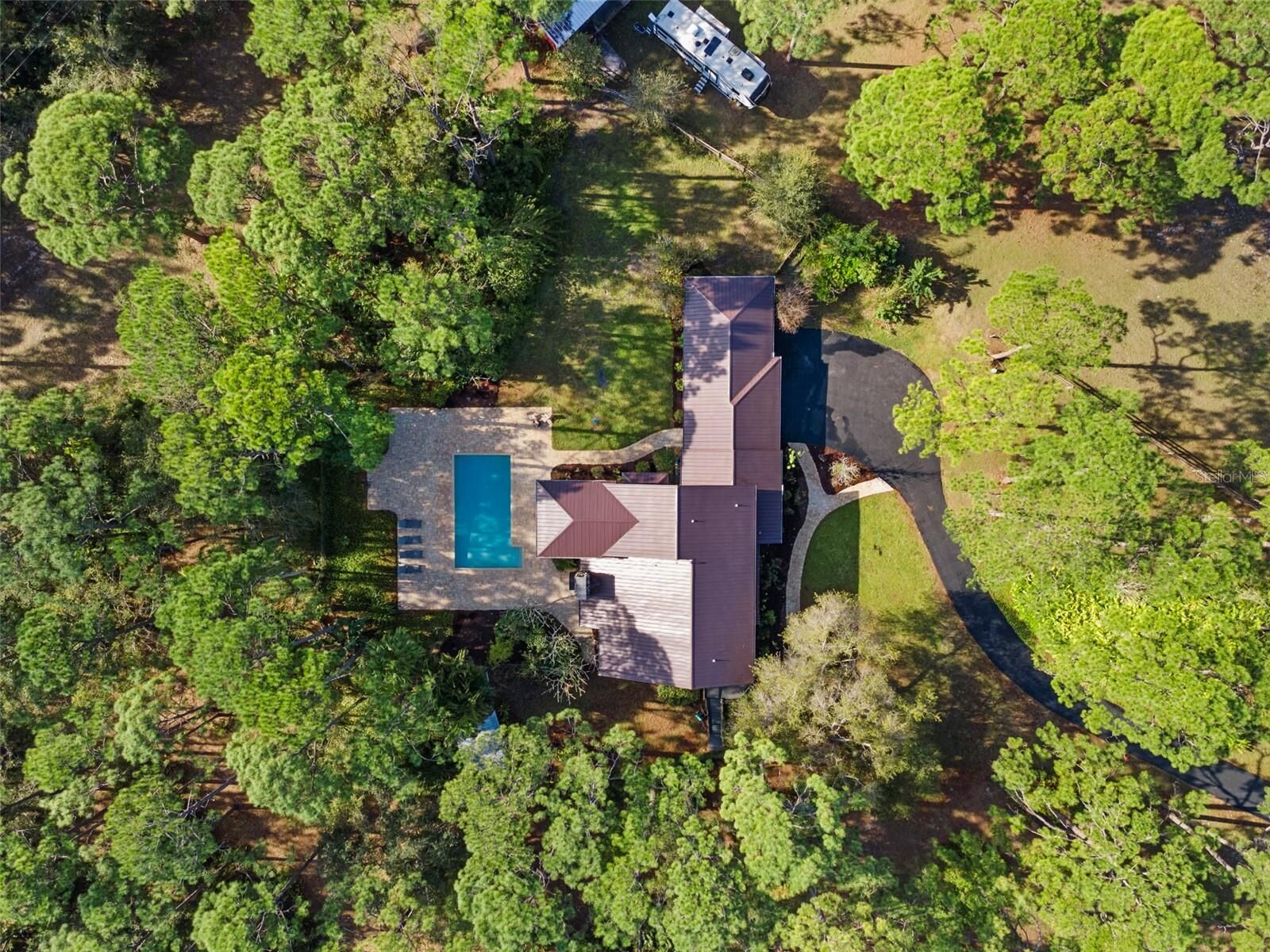 Property Photo: 6950 El Dorado Drive FL 34240