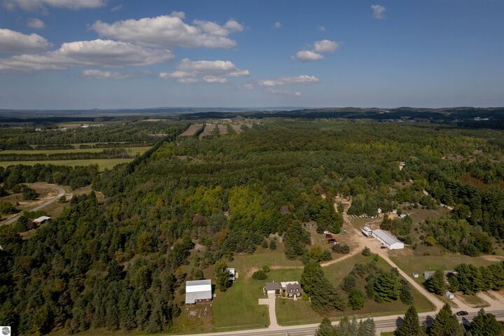 Property Photo:  8616 Cedar Run Road  MI 49684 