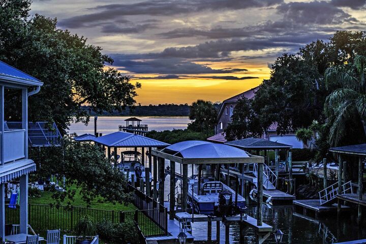 Property Photo:  312 Amelia Ct  FL 32080 