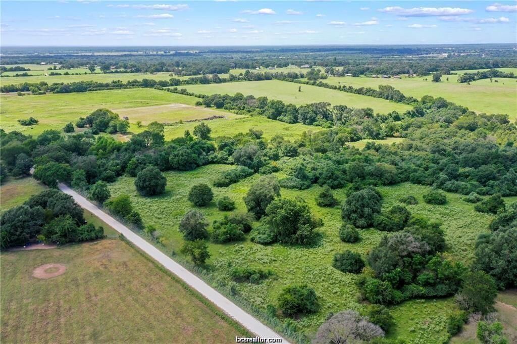 Property Photo:  12151 Batson Loop  TX 77871 