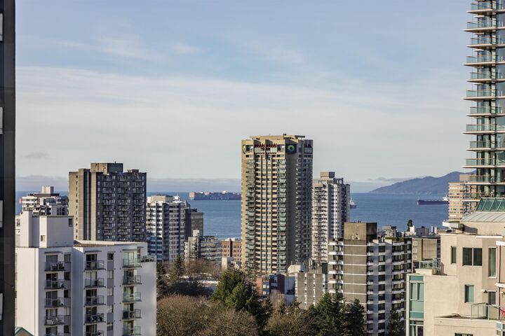 Photo de la propriété:  1288 Alberni 1604  BC V6E 4N5 