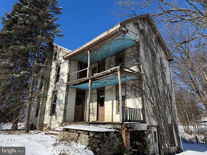 Property Photo:  303 Hilldale Road  PA 17565 