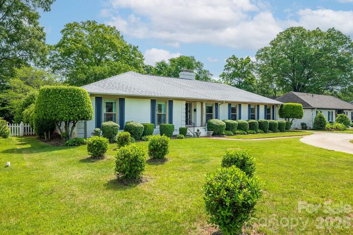 Property Photo:  3311 Providence Road  NC 28211 