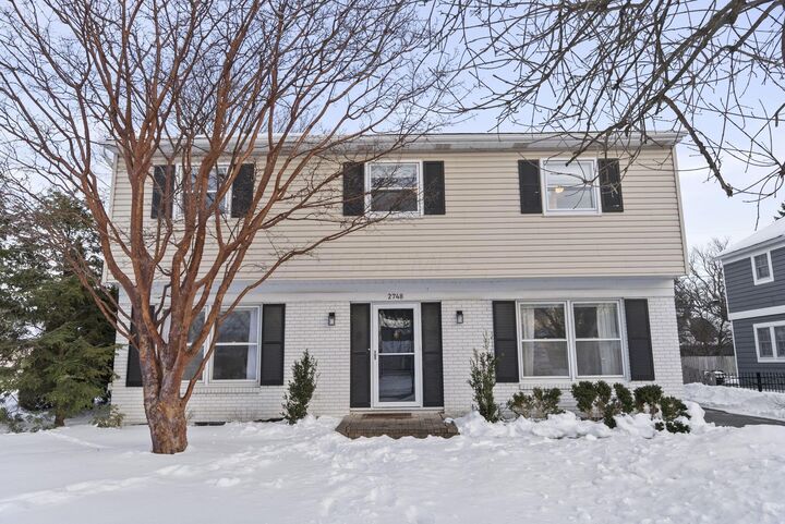 Property Photo:  2748 Tremont Road  OH 43221 