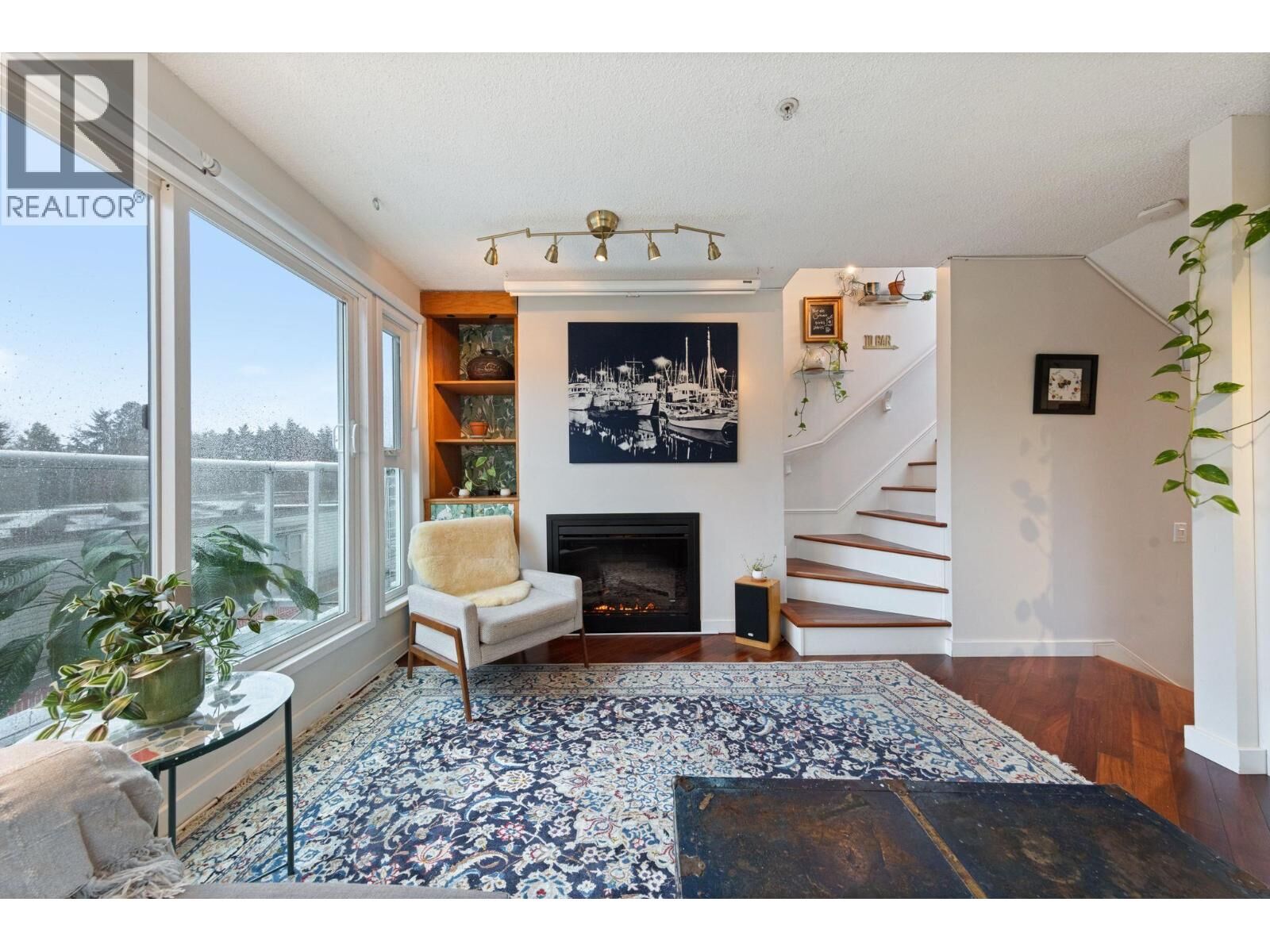 Property Photo:  877 West 7th Avenue 15  BC V5Z 1C2 