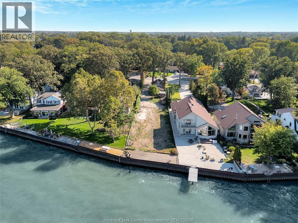 Property Photo: 12718-1272 Riverside Drive ON N8N 1A7