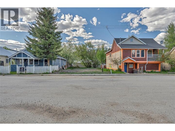Property Photo:  37 Kenley Avenue  BC V0X 1W0 