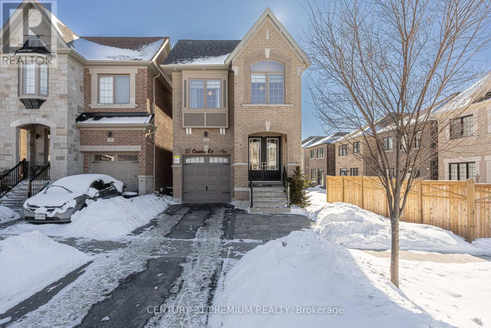 Property Photo:  25 Christine Elliott Avenue  ON L1P 0B8 