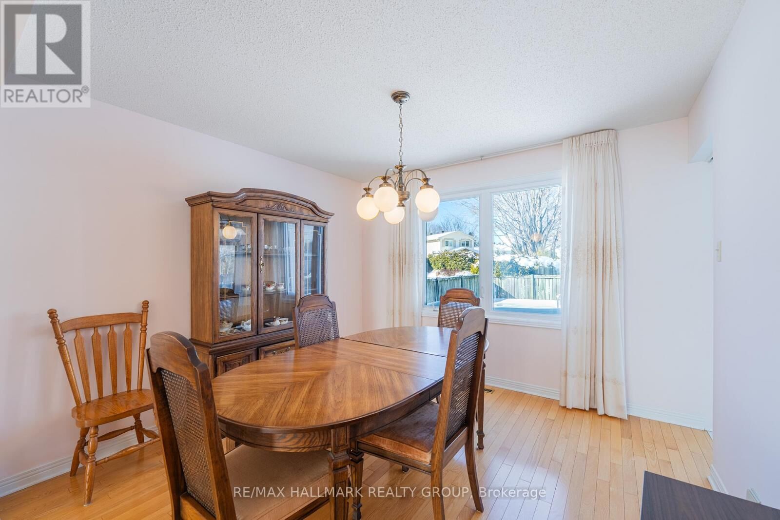 Property Photo:  52 Thare Crescent  ON K2J 2P5 
