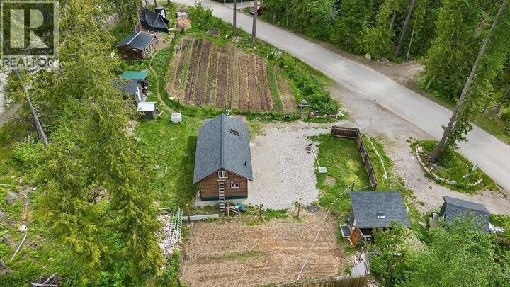 Photo de la propriété:  16317 Bowe Road  BC V0B 1E0 