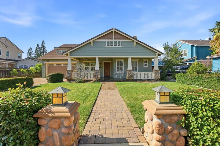 Property Photo:  3075 Olivoro Ct  CA 94550 