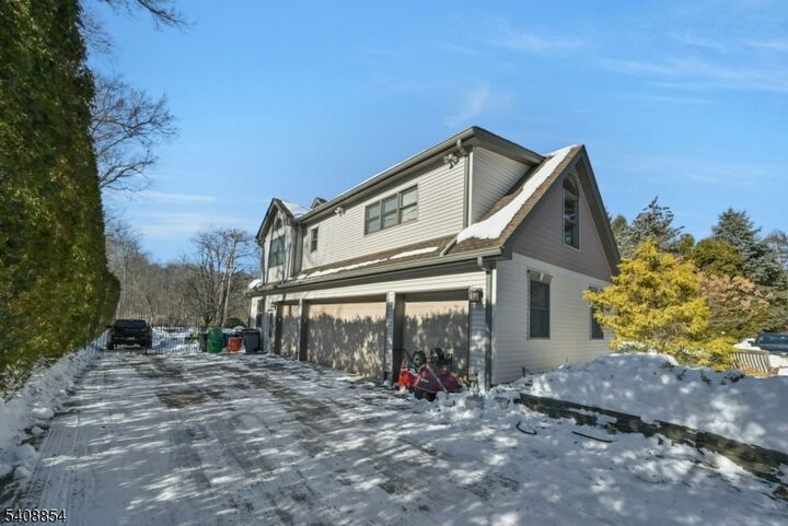 Property Photo:  285 Chestnut Ridge Rd  NJ 07677 