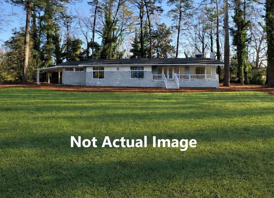 Property Photo:  301 Crestview Drive  GA 31024 