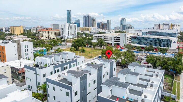 Property Photo:  865 S 6 Avenue S 17  FL 33701 