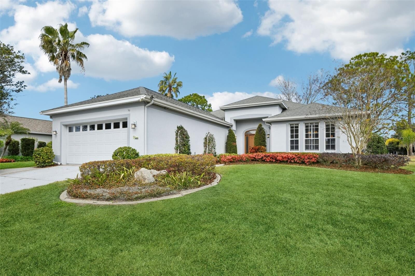 Property Photo:  8013 Pine Hollow Drive  FL 32757 