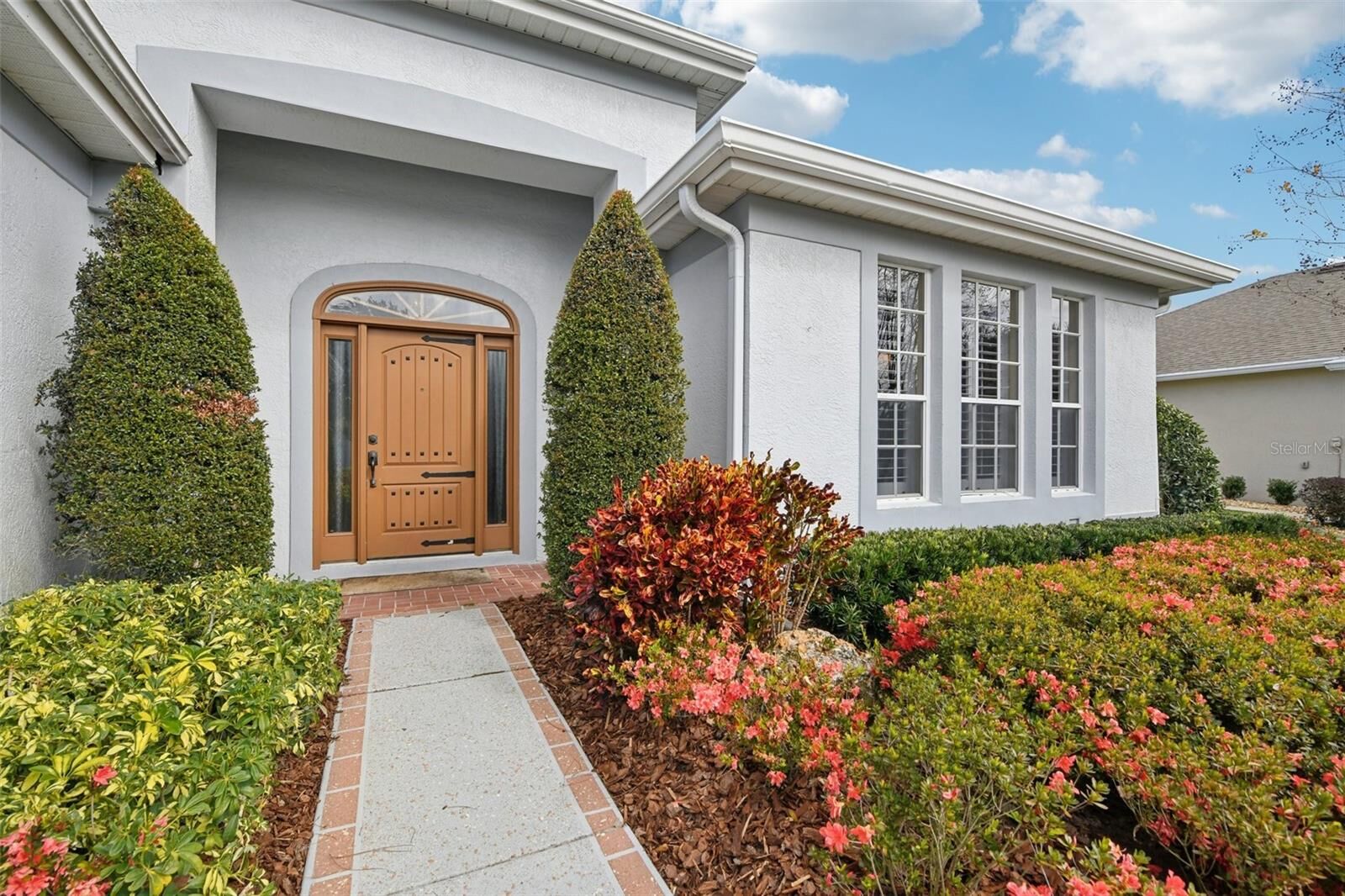 Property Photo: 8013 Pine Hollow Drive FL 32757